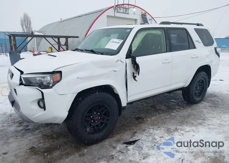 2019 Toyota 4Runner Trd Off Road Premium из США, поврежденный, VIN JTEBU5JR1K5637410